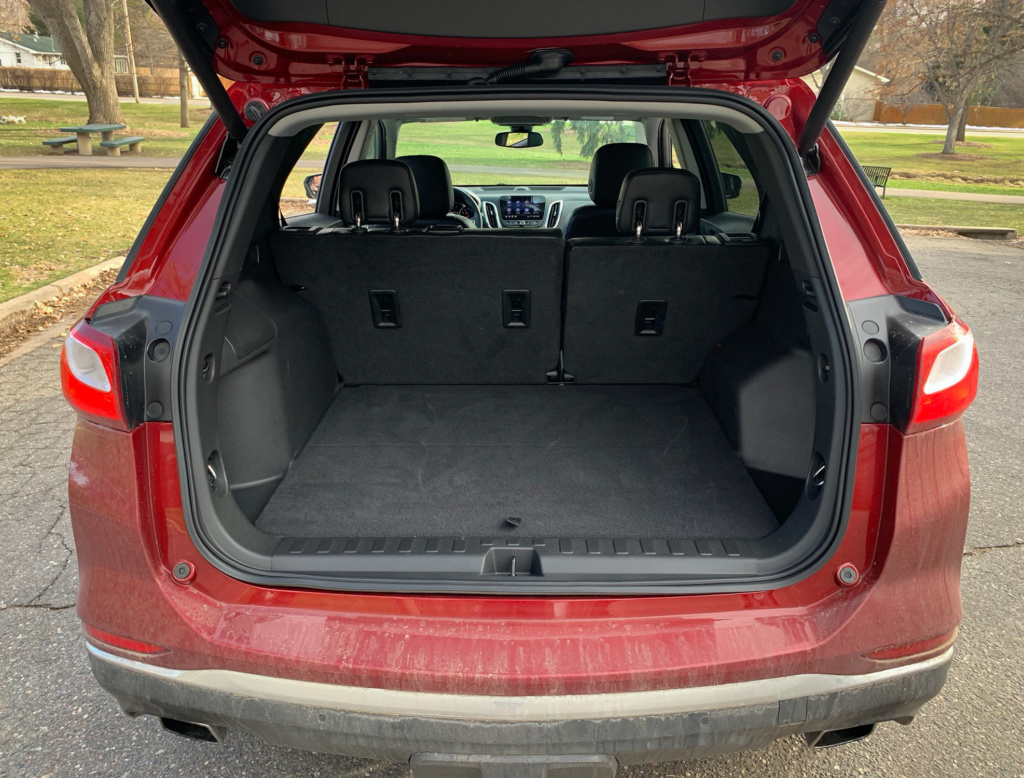 Chevrolet Equinox cargo