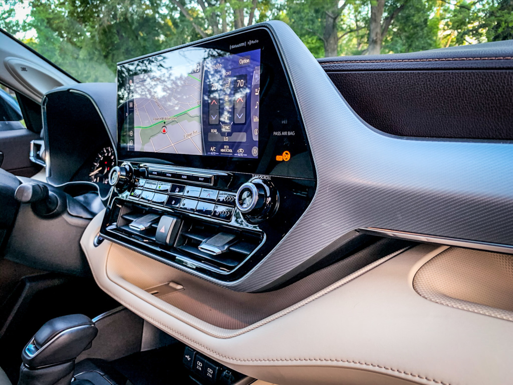 Toyota Highlander Interior